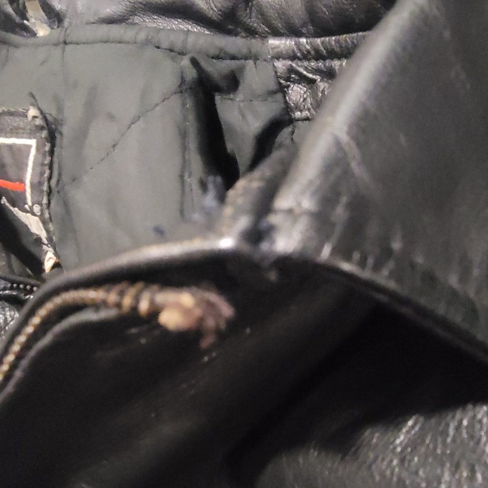 Leather jacket - Picture 5 of 5